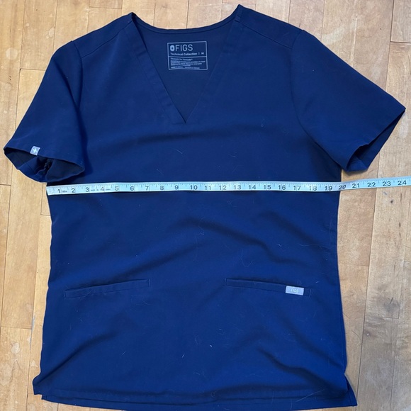 🚨 SALE 🚨 Figs Set - Picture 4 of 11